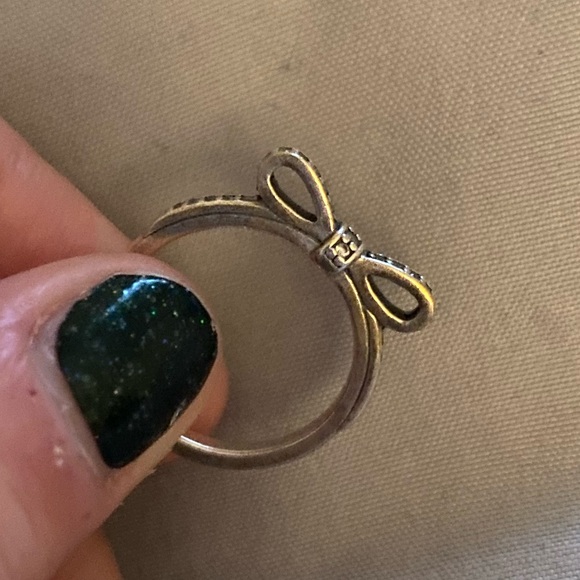 Pandora Bow Ring - Picture 1 of 5